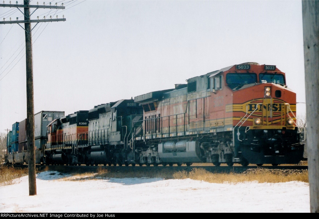 BNSF 5033 West